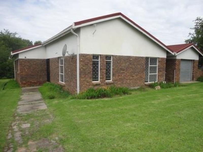 To Let 3 Bedroom Property for Rent in Ladybrand Free State